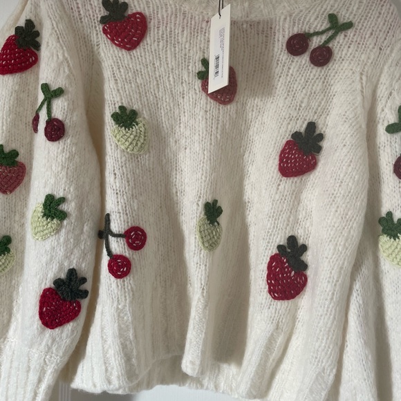 Sea New York Cream Sweater with Red and Green Accents - Picture 4 of 4